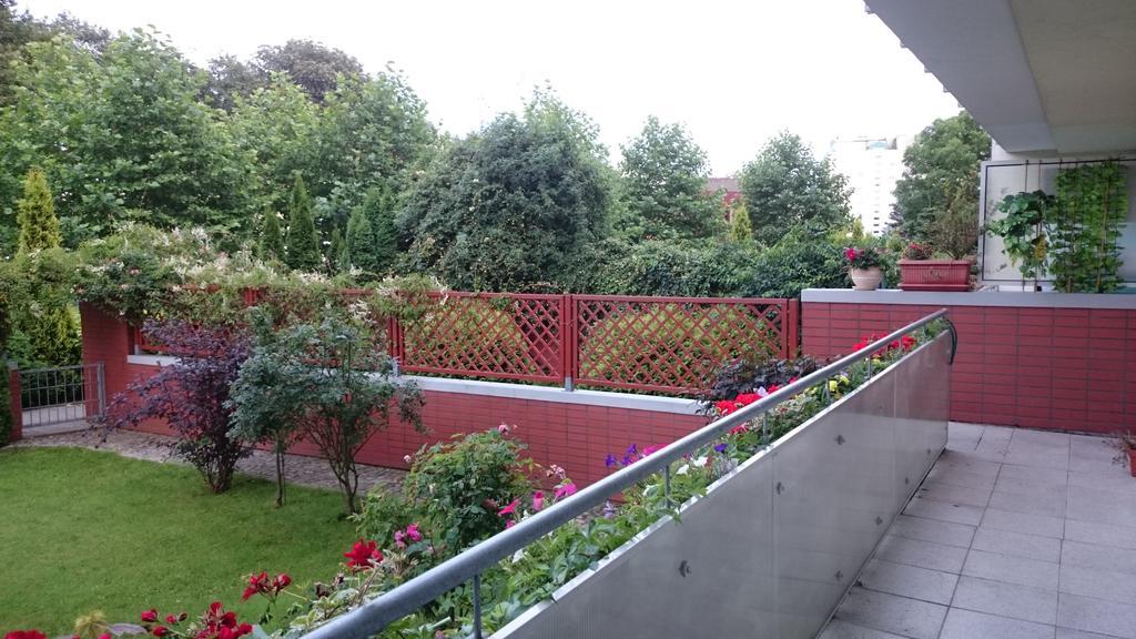 Apartament z Ogrodem Zielone Tarasy Kolberg Exterior foto